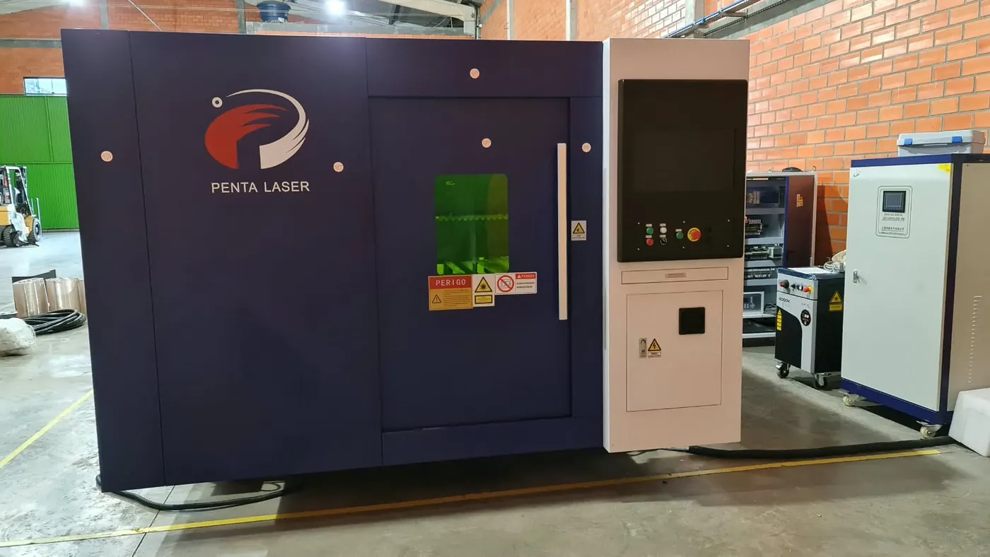 Penta Laser com painel e fonte laser