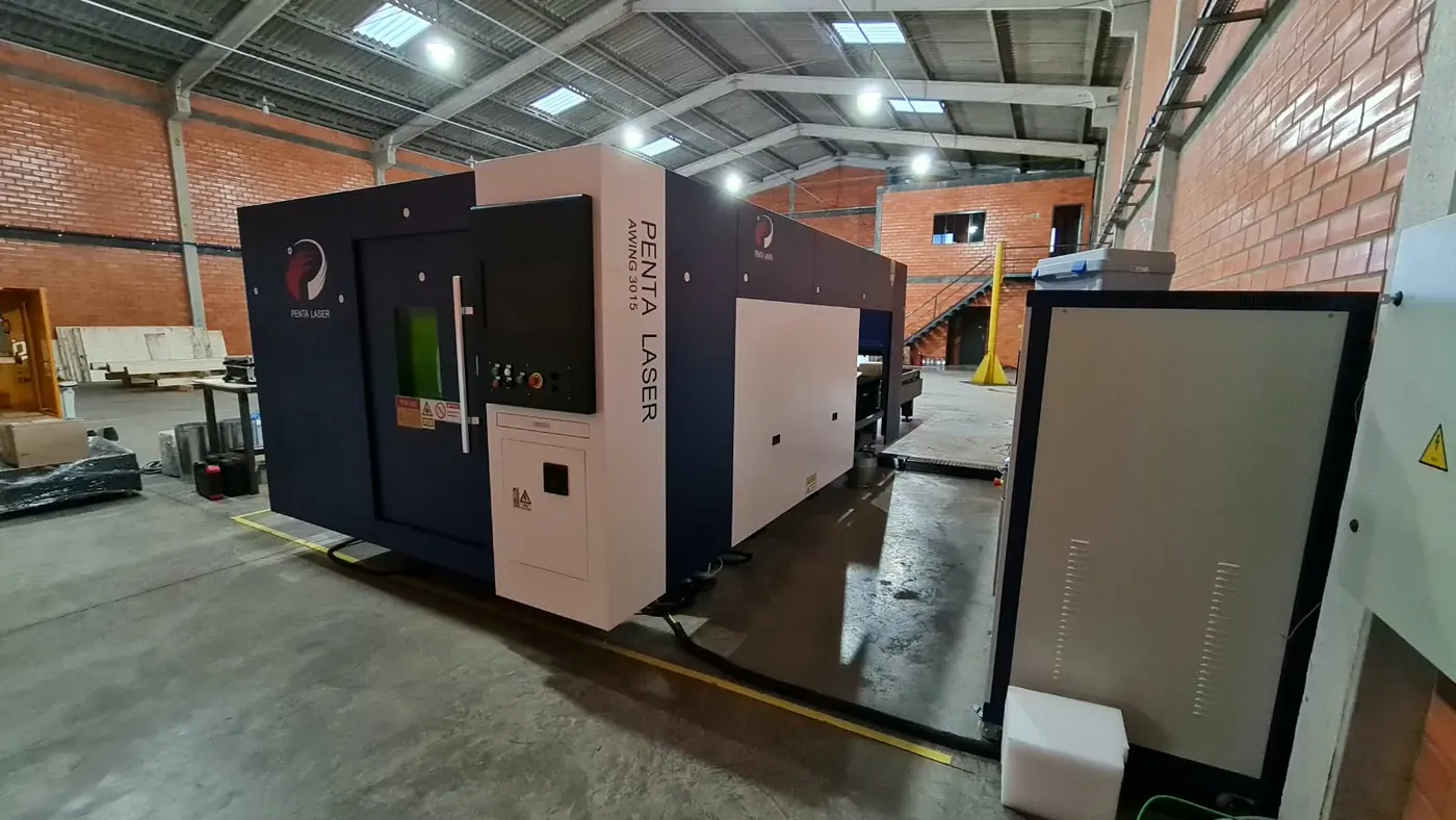 Penta Laser com cabine
